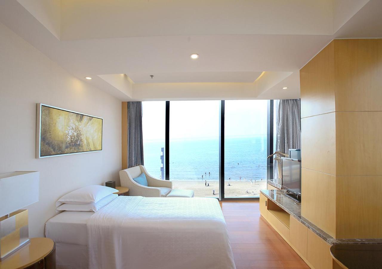 Sheraton Yantai Golden Beach Resort Exterior photo